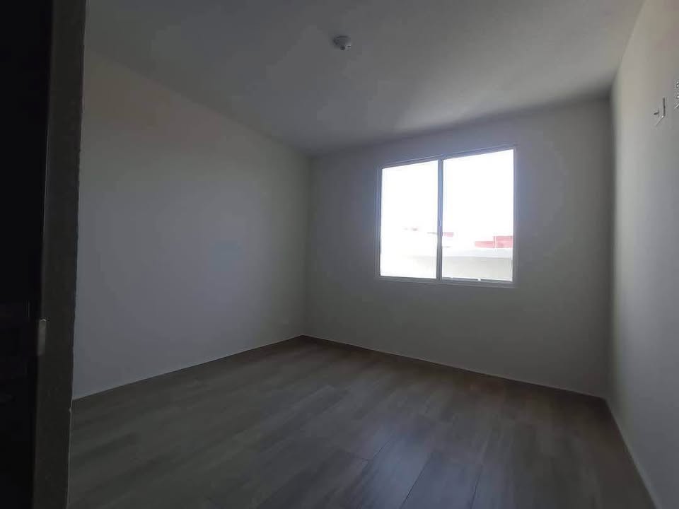 Casa en Santa Fe Tijuana BC : 2 Recámaras Residencial Burdeos — foto 4 de 10
