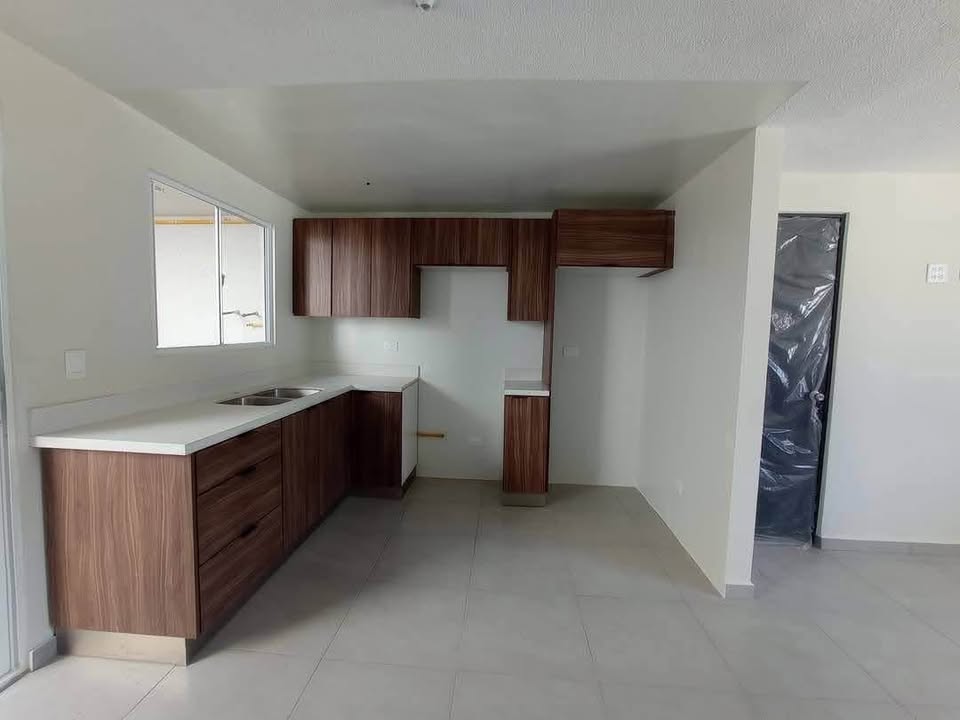 Casa en Santa Fe Tijuana BC : 2 Recámaras Residencial Burdeos — foto 7 de 10