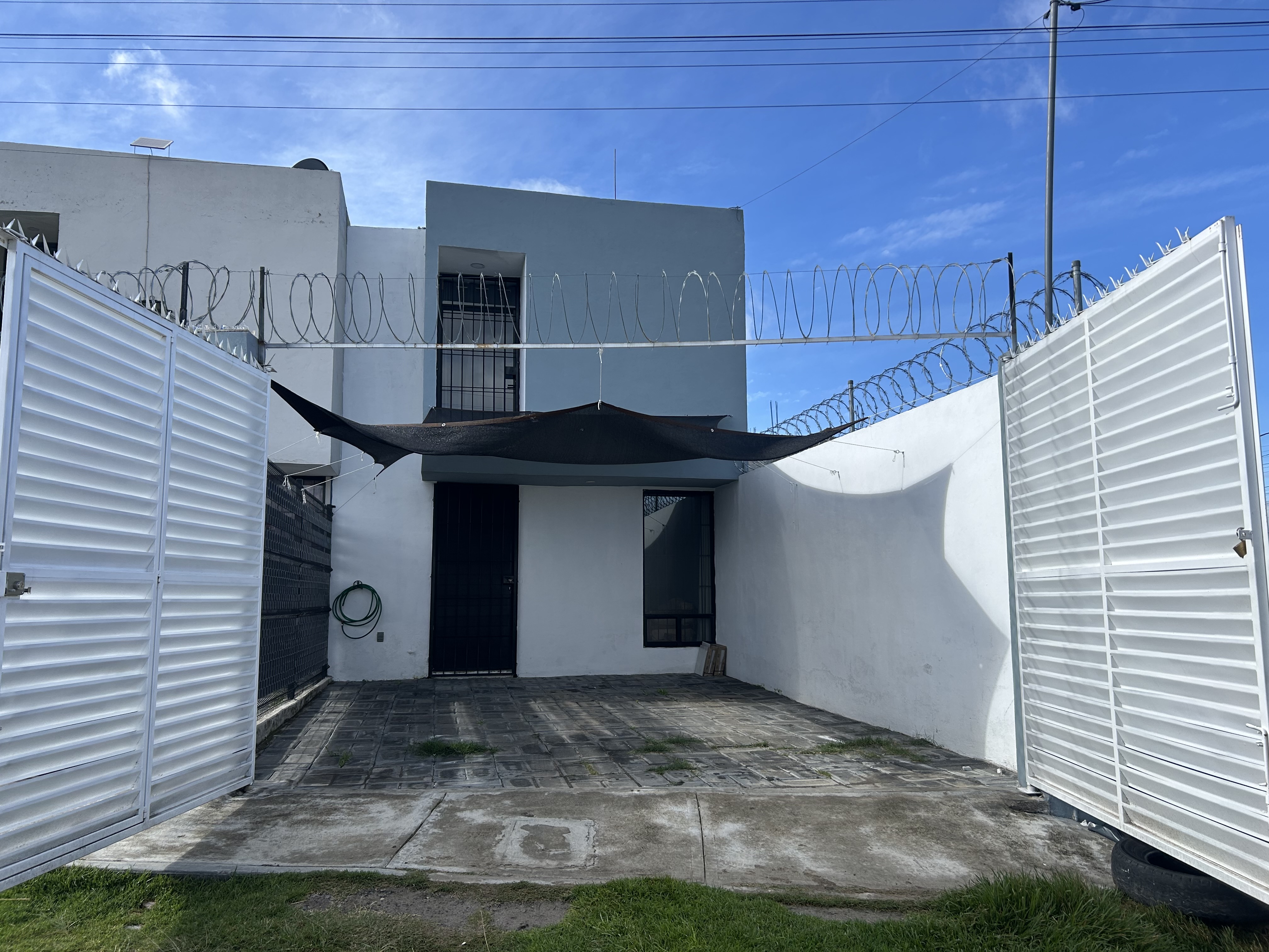 Bonita Casa En Renta, Funcional y Bien Ubicada